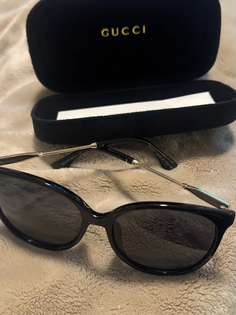 Gucci Women's Black Gloss Oversized Round Sunglasses